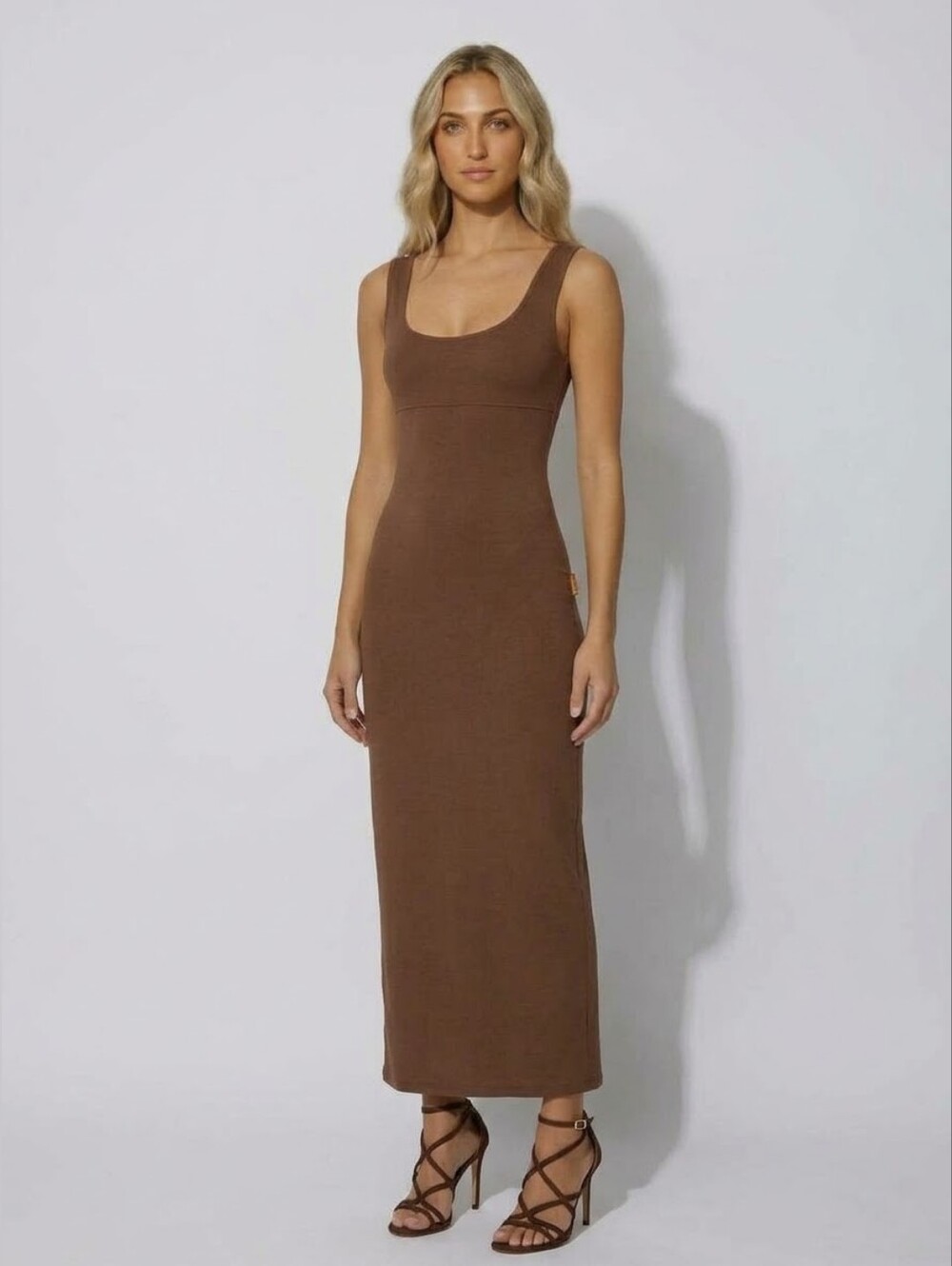 NWT General Mood Classic Brown Scoop Neck Back Cutout Bodycon Maxi Dress Size S